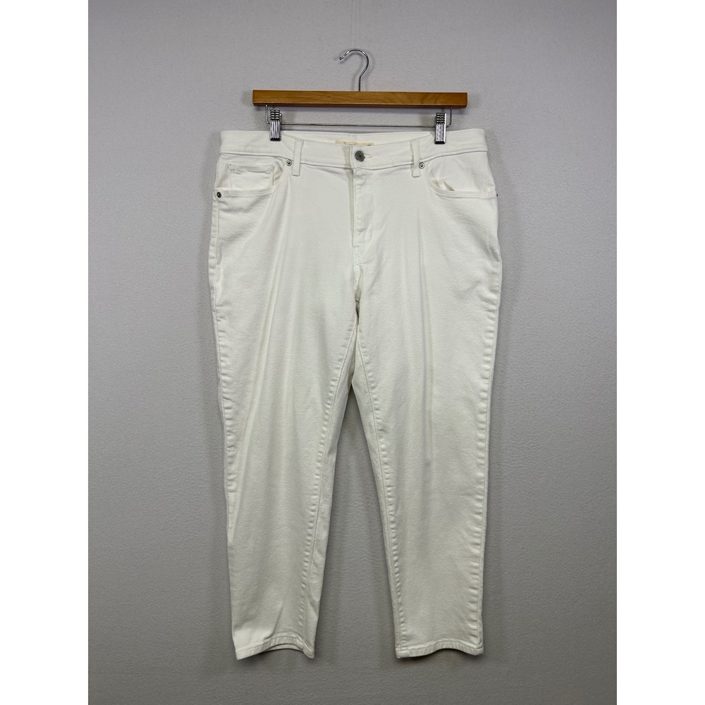 Coastal Minimalist Levi's Womens 14 W32 White Classic Crop Stretch Denim Jeans